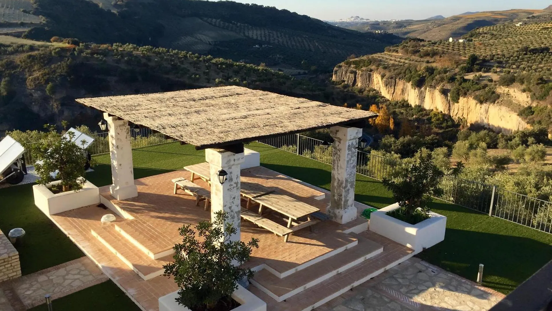 Villa Avalon In Setenil Setenil De Las Bodegas Spain